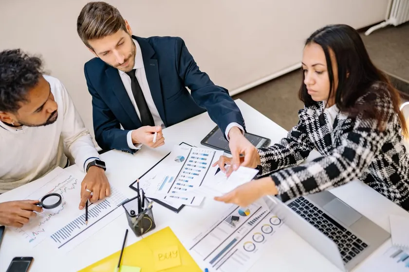 Estrategia de IA para empresas: tu hoja de ruta para crecer con inteligencia artificial